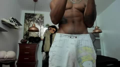 Snapshot of king_fitt_ chatting on 03/26/26, 03:06 HOT MEN BLACK online show from 03/26/26, 03:06