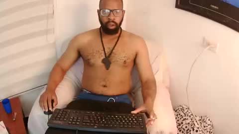 Snapshot of king_mallik chatting on 09/11/25, 02:28 Malik  online show from 09/11/25, 02:28