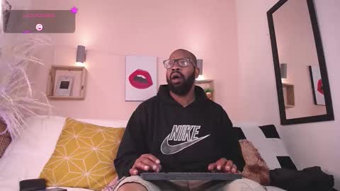 Snapshot of king_mallik chatting on 09/12/25, 01:00 Malik  online show from 09/12/25, 01:00