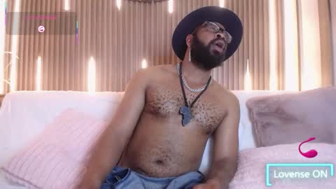 Snapshot of king_mallik chatting on 10/15/25, 02:50 Malik  online show from 10/15/25, 02:50