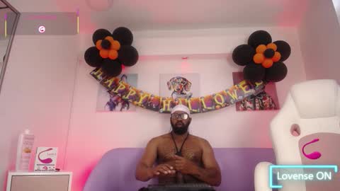 Snapshot of king_mallik chatting on 10/20/25, 02:06 Malik  online show from 10/20/25, 02:06