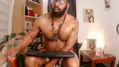 Snapshot of king_mallik chatting on 10/29/25, 02:41 Malik  online show from 10/29/25, 02:41