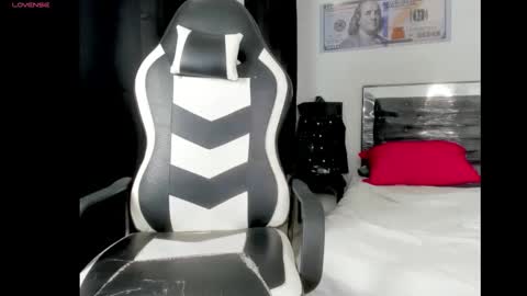 Snapshot of king_master7 chatting on 04/07/26, 04:13 king_master7 online show from 04/07/26, 04:13