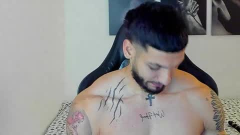 Snapshot of king_of_kings__ chatting on 11/11/25, 10:54 king_of_kings__ online show from 11/11/25, 10:54