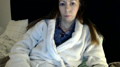 Snapshot of kingandprincess chatting on 04/03/26, 08:18 sexysexyhotwetpinkredpussy online show from 04/03/26, 08:18