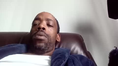 Snapshot of kingbbcfla chatting on 03/08/25, 07:09 KING or DADDY online show from 03/08/25, 07:09