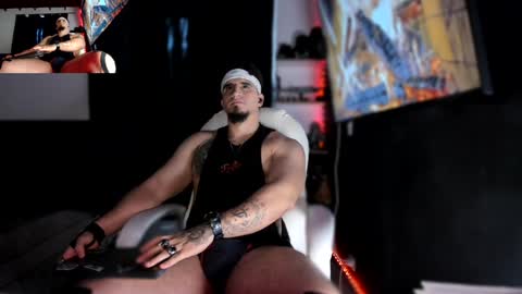 Snapshot of kingbear777 chatting on 12/03/24, 07:00 King Bear online show from 12/03/24, 07:00