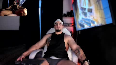 Snapshot of kingbear777 chatting on 12/22/24, 01:45 King Bear online show from 12/22/24, 01:45