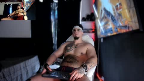 Snapshot of kingbear777 chatting on 01/27/25, 03:26 King Bear online show from 01/27/25, 03:26