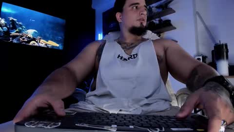 Snapshot of kingbear777 chatting on 09/22/25, 11:18 King Bear online show from 09/22/25, 11:18