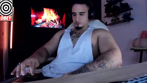 Snapshot of kingbear777 chatting on 10/02/25, 12:17 King Bear online show from 10/02/25, 12:17