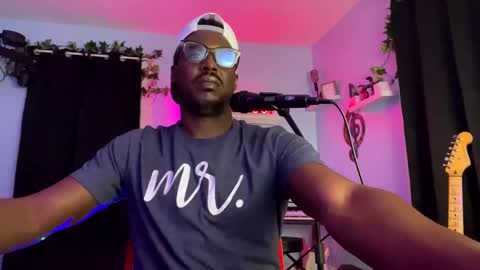 Snapshot of kingcorbra chatting on 12/15/24, 08:08 KC online show from 12/15/24, 08:08