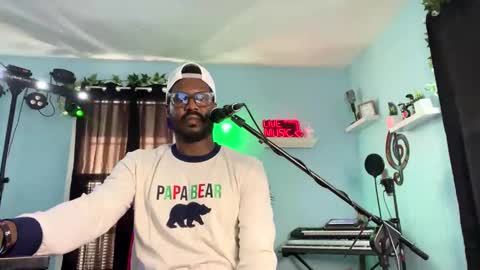 Snapshot of kingcorbra chatting on 02/13/25, 07:10 KC online show from 02/13/25, 07:10