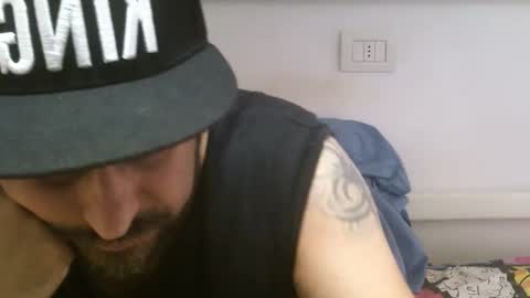 Snapshot of kingcorvo82 chatting on 04/18/26, 01:15 ivano corona online show from 04/18/26, 01:15