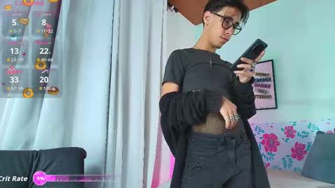 Snapshot of kingdanny_8 chatting on 10/22/25, 02:12 kingdanny_8 online show from 10/22/25, 02:12