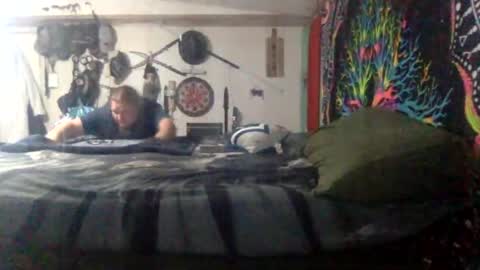 Snapshot of kingdawgg77 chatting on 06/22/26, 04:42 Jerry online show from 06/22/26, 04:42