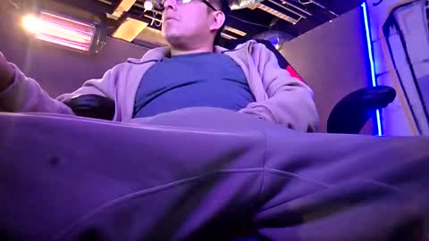 Snapshot of kingdillingertv chatting on 03/04/26, 08:53 kingdillingertv online show from 03/04/26, 08:53