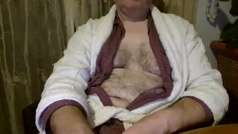 Snapshot of kingdonn1 chatting on 11/01/25, 11:40 Don online show from 11/01/25, 11:40