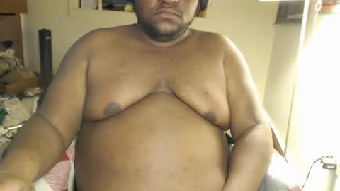 Snapshot of kinggrizzom chatting on 01/12/25, 05:24 Tyrell online show from 01/12/25, 05:24