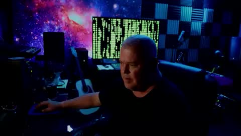 King James VIII online show from 04/13/26, 03:23