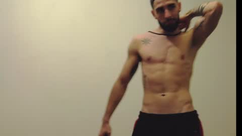 Snapshot of kingkarlos_ chatting on 12/17/24, 11:27 KingKarlos online show from 12/17/24, 11:27