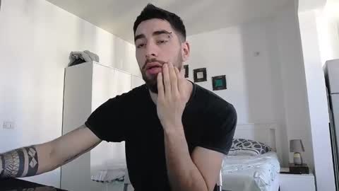 Snapshot of kingkarlos_ chatting on 03/04/25, 09:51 KingKarlos online show from 03/04/25, 09:51