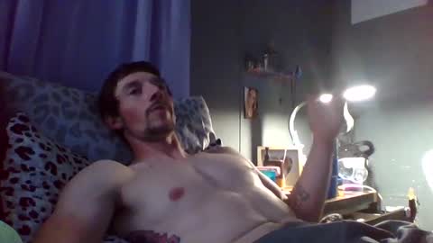 Snapshot of kinglee5150 chatting on 10/13/25, 11:21 kingqueenofthesouth318 online show from 10/13/25, 11:21