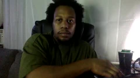 Snapshot of kinglibra420 chatting on 12/08/24, 04:14 loyal fuck online show from 12/08/24, 04:14