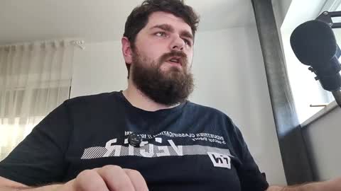 Snapshot of kingmarti chatting on 01/27/25, 11:43 Marti online show from 01/27/25, 11:43