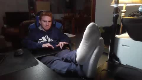 Snapshot of kingoffootfetish chatting on 01/09/25, 08:13 Master  King Tommy online show from 01/09/25, 08:13