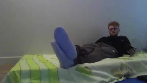 Snapshot of kingoffootfetish chatting on 02/15/25, 06:44 Master  King Tommy online show from 02/15/25, 06:44