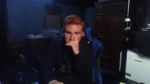 Snapshot of kingoffootfetish chatting on 09/19/25, 05:31 Master  King Tommy online show from 09/19/25, 05:31
