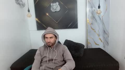 KING  online show from 03/31/26, 03:08