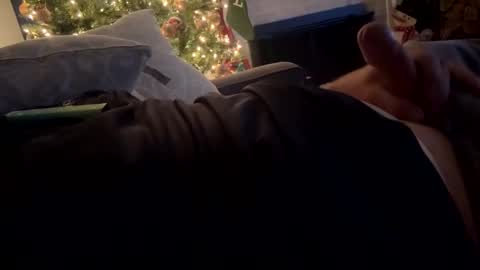 Snapshot of kingofthecastle2019 chatting on 12/17/24, 01:50 kingofthecastle2019 online show from 12/17/24, 01:50