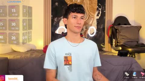 Snapshot of kingparker1 chatting on 12/19/25, 03:46 A L E X online show from 12/19/25, 03:46