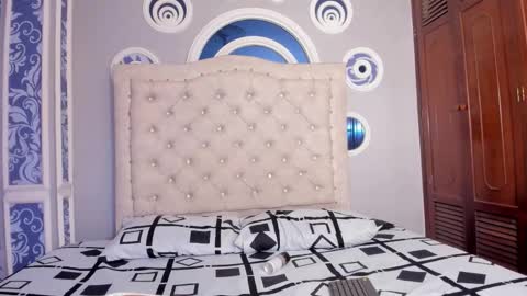 sebastian online show from 12/14/25, 05:02