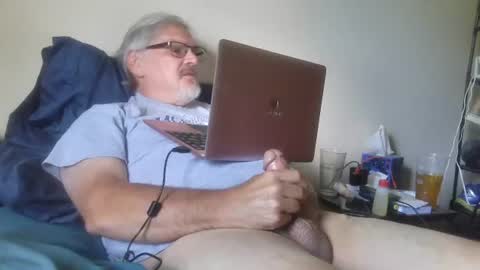 Snapshot of kingtongue10 chatting on 06/19/26, 09:07 kingtongue10 online show from 06/19/26, 09:07
