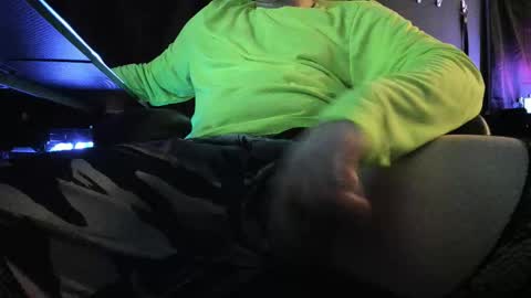 Snapshot of kingtyrant208 chatting on 11/20/25, 11:10 kingtyrant208 online show from 11/20/25, 11:10