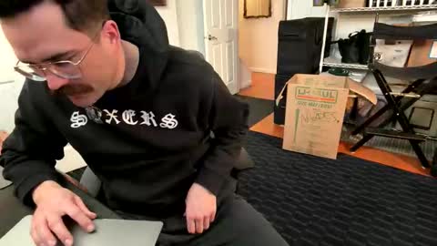 kingxhelm online show from 02/09/26, 09:19