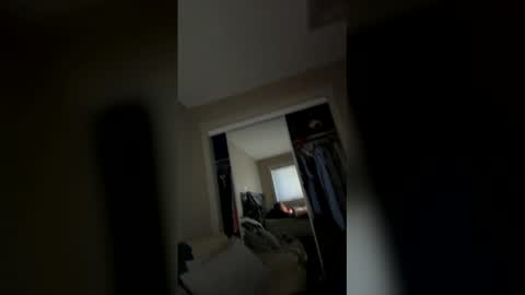 Snapshot of kingzkongz36 chatting on 04/20/26, 11:46 kingzkongz36 online show from 04/20/26, 11:46