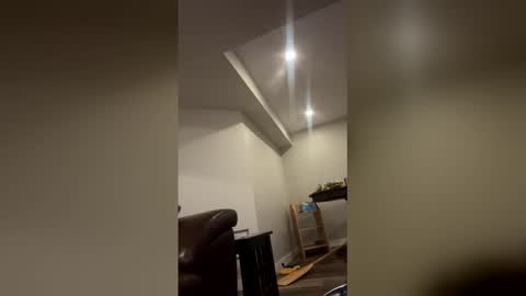 Snapshot of kink_fun chatting on 02/06/26, 10:24 kink_fun online show from 02/06/26, 10:24