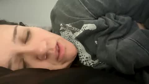 Snapshot of kinkbitch25 chatting on 12/17/24, 05:15 Kinkbitch online show from 12/17/24, 05:15