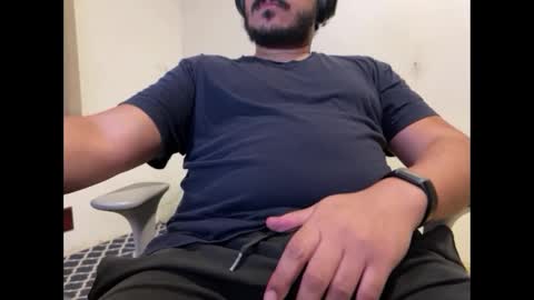 kinkister online show from 10/31/25, 02:56