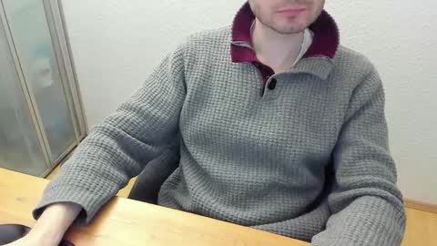 Snapshot of kinksubbydubby chatting on 02/16/26, 09:33 kinksubbydubby online show from 02/16/26, 09:33