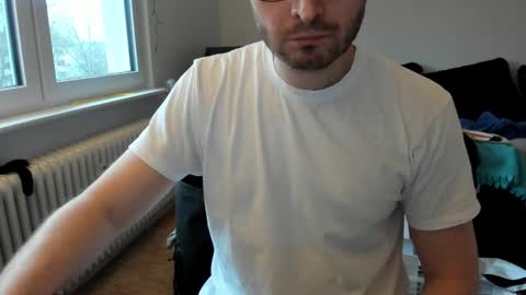 Snapshot of kinksubbydubby chatting on 02/20/26, 04:29 kinksubbydubby online show from 02/20/26, 04:29