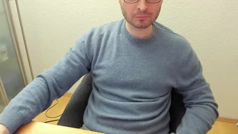 Snapshot of kinksubbydubby chatting on 03/17/26, 05:38 kinksubbydubby online show from 03/17/26, 05:38