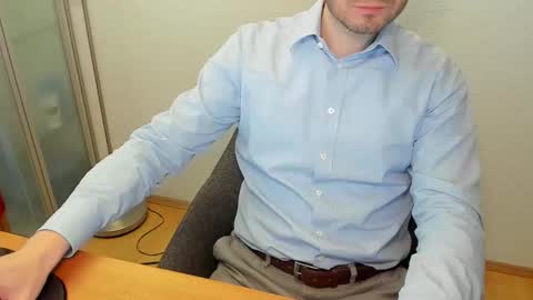 Snapshot of kinksubbydubby chatting on 03/25/26, 05:19 kinksubbydubby online show from 03/25/26, 05:19