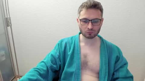 Snapshot of kinksubbydubby chatting on 04/22/26, 12:13 kinksubbydubby online show from 04/22/26, 12:13