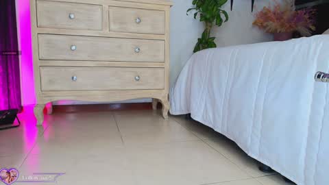    online show from 01/17/25, 11:27