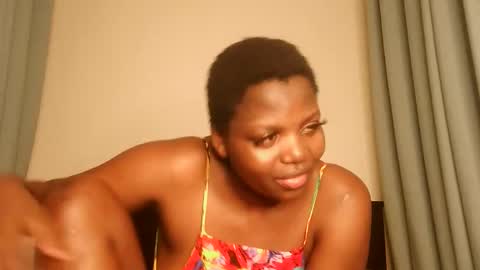 Lola online show from 09/26/25, 02:10